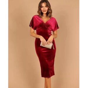PETAL + PUP | Eve Velvet Short Sleeve Party Elegant Midi Dress in Berry‎ Sz. 10